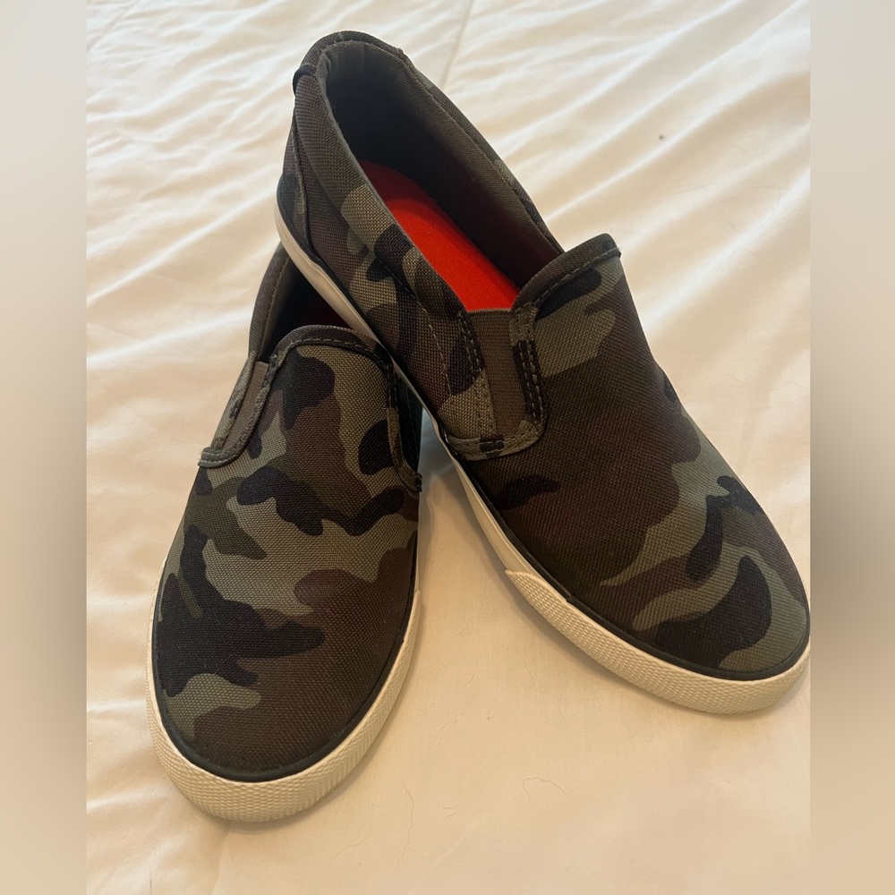 Cat & Jack Camouflage Slip-on Sneaker. Big Boy’s 5.0.